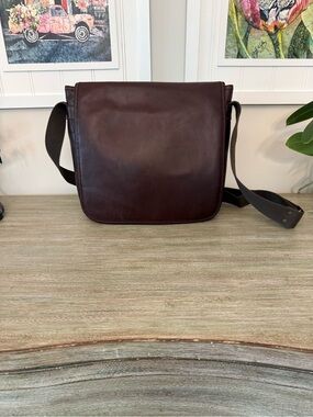 RARE Vintage Levenger by Tusting Mahogany Leather Messenger Bag Made in England